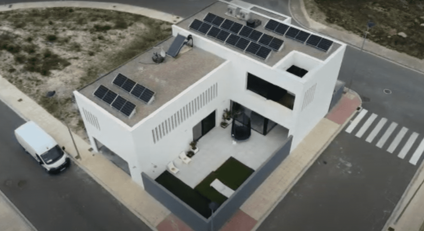 Instalación de placas solares en Alcoy